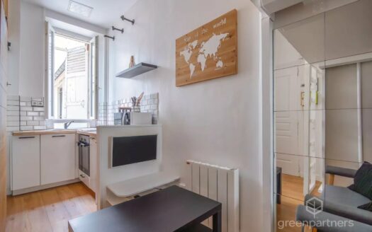 STUDIO MEUBLE AVEC MEZZANINE 10m2 LEVALLOIS – PLANCHETTE
