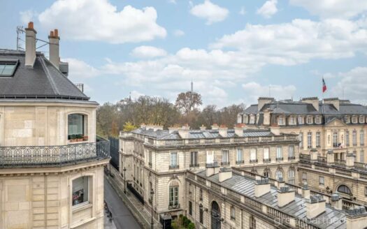 Studio d’exception Vue Élysée & Tour Eiffel – Faubourg Saint-Honoré