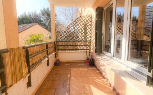 Bagnolet – grand 2 pièces avec terrasse et box